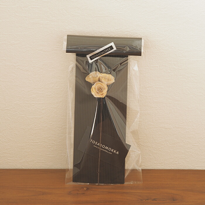 木のお花　かなばフラワー　ミニバラ　ナチュラル三輪　/　土佐草木花