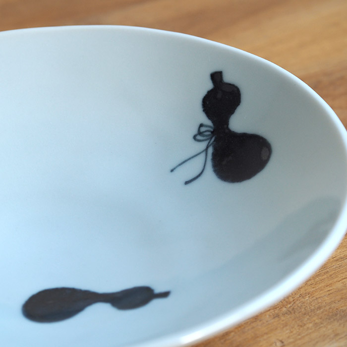 徳永遊心窯　黒呉須　印判　ひょうたん　楕円浅鉢