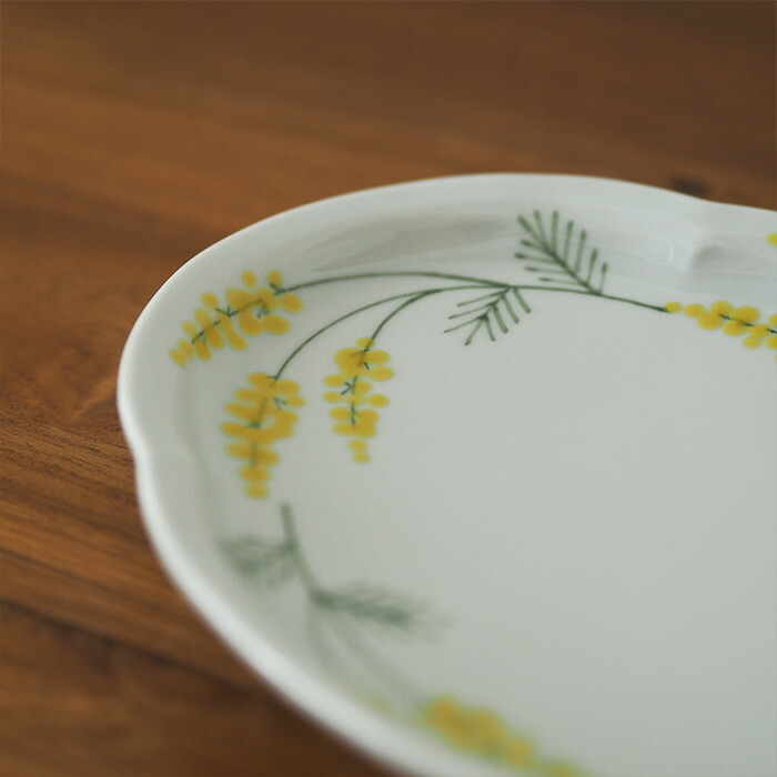 徳永遊心窯　色絵ミモザ　鍔型皿　大