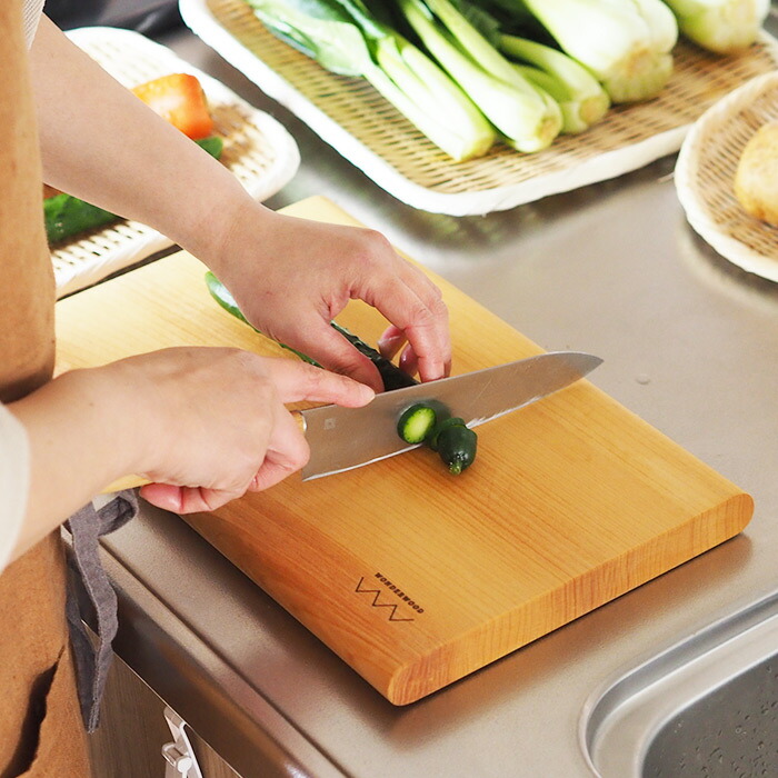 MANAITA　贈るまな板　Mサイズ　/　WONDERWOOD