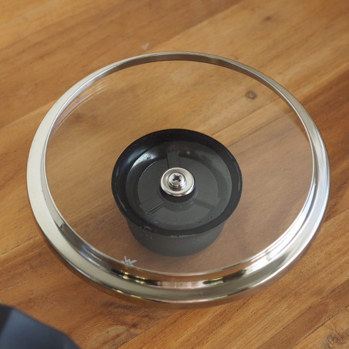 【会員限定10％OFF】ヴェーエムエフ　フュージョンテック　ミネラル　マルチポット　14cm　蓋付　ダークプラス 　/　WMF