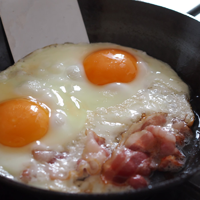 【公式】【プロキッチンオリジナル】山田工業所　鉄打出　ちょこっとフライパン　20cm（2.3mm）　/　PROKITCHEN【スタッフが選ぶ鉄フライパンおすすめ5選！】