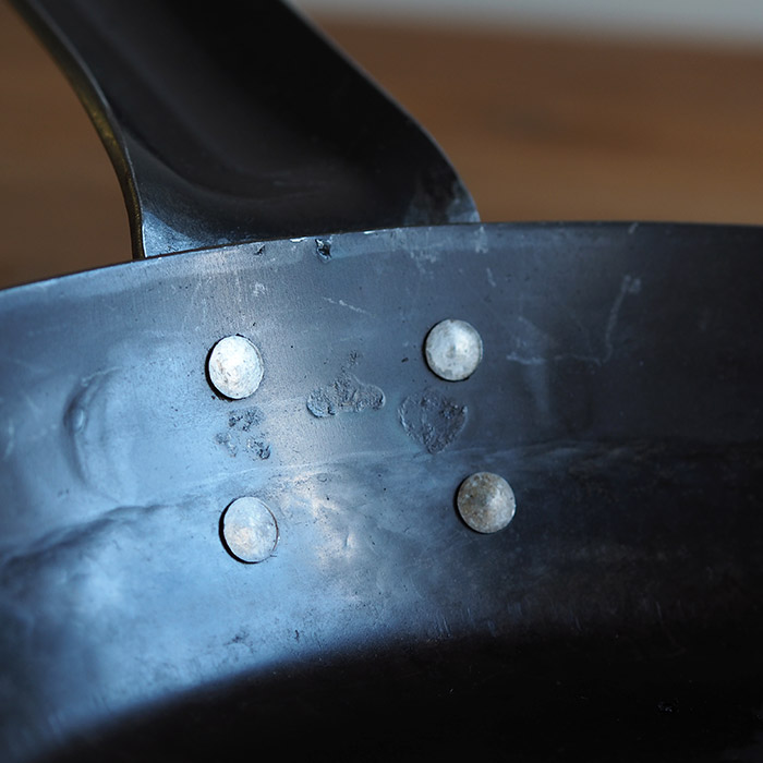 【公式】IH対応　山田工業所　鉄打出【フライパン】　（3.2mm）　26cm　空焚き済み