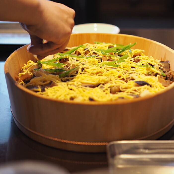 ■山一　楕円の飯台　小　専用蓋付