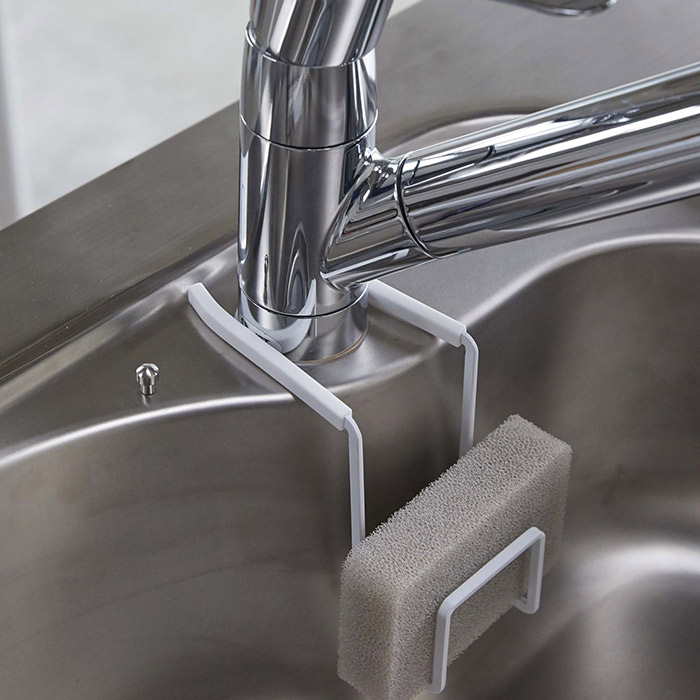 山崎実業　タワー　蛇口にかけるスポンジホルダー　ホワイト　/　tower　※